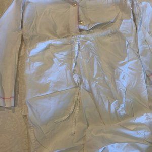 Brooks Brothers Women's Pajamas, in white with pink piping in size medium